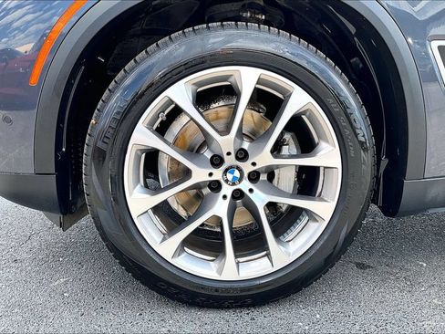 Used 2021 BMW X5 xDrive40i w/ Premium Package 3 AWD/4WD image 35