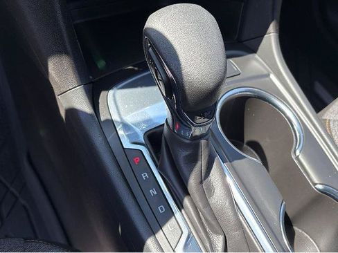 Used 2024 Chevrolet Equinox LT w/ LPO, Floor Liner Package FWD image 24