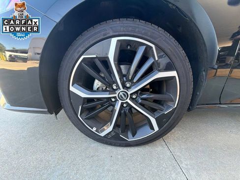 Used 2024 Nissan Altima 2.5 SR w/ SR Premium Package FWD image 10
