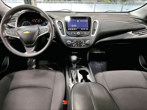 Used 2023 Chevrolet Malibu LT image 18