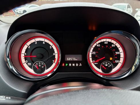 Used 2017 Dodge Grand Caravan SXT image 35