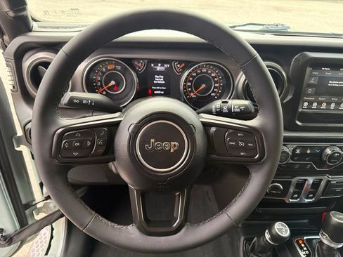 Used 2023 Jeep Wrangler Sport AWD/4WD image 17