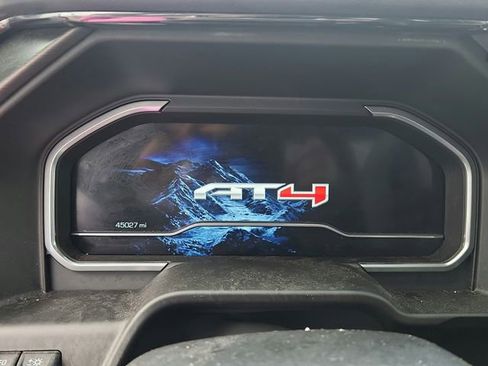 Used 2024 GMC Sierra 2500 AT4 w/ Technology Package image 34