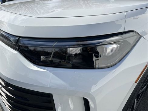 New 2026 Volkswagen Tiguan SE image 9