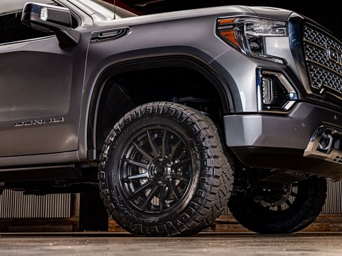 Used 2022 GMC Sierra 1500 Denali w/ Driver Alert Package II image 12