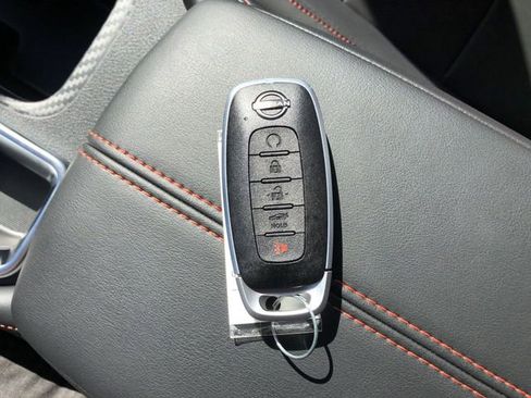 Certified 2025 Nissan Sentra SR w/ SR Premium Package image 30