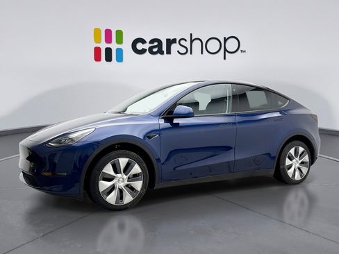 Used 2023 Tesla Model Y Long Range image 1
