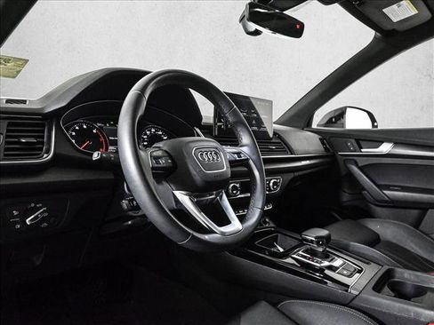 Certified 2023 Audi Q5 2.0T Premium w/ Convenience Package AWD/4WD image 9