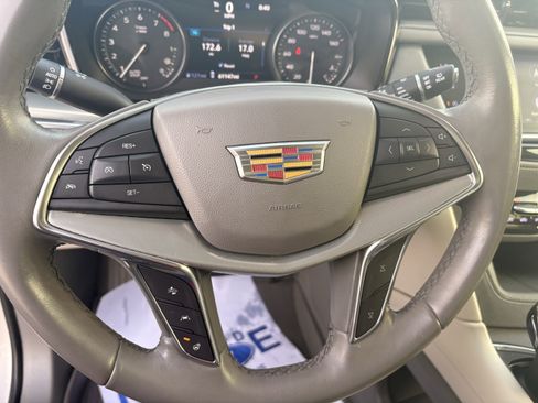 Used 2020 Cadillac XT5 Premium Luxury image 13