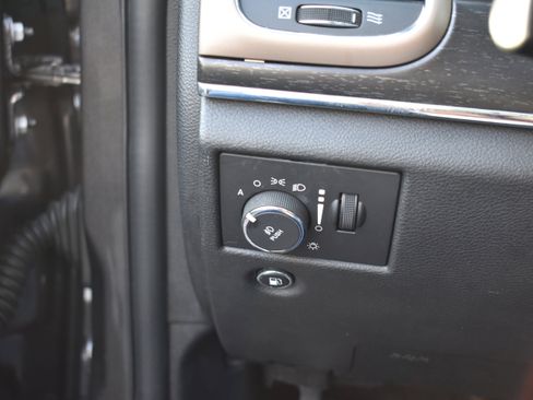 Used 2016 Jeep Grand Cherokee Limited image 16