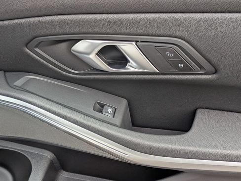 New 2026 BMW 330i Sedan RWD image 18