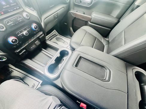 Used 2022 GMC Sierra 1500 SLT w/ SLT Convenience Package AWD/4WD image 26