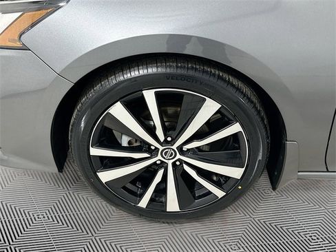 Used 2022 Nissan Altima 2.5 SR image 29
