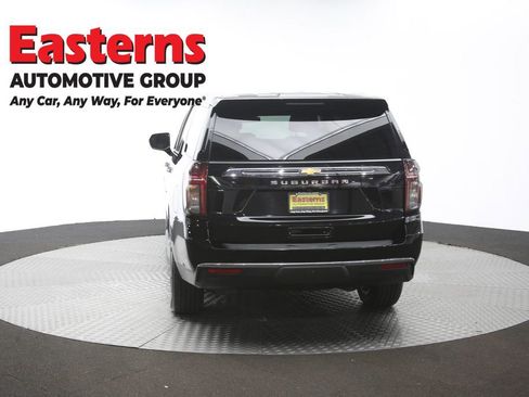 Used 2023 Chevrolet Suburban LS RWD image 41