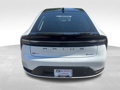 Used 2025 Toyota Prius Plug-In Hybrid w/ Limited Premium Package image 4