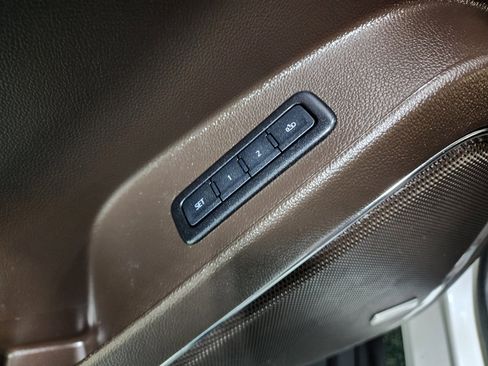 Used 2020 GMC Yukon XL Denali w/ Denali Ultimate Package image 19