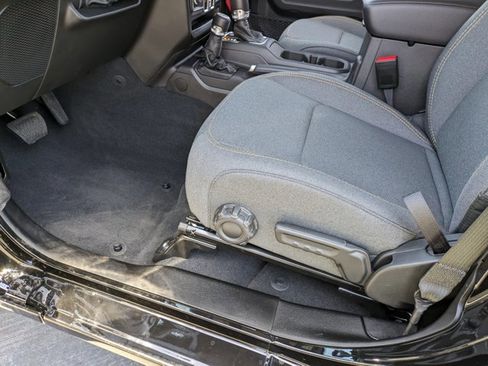 New 2024 Jeep Wrangler Sport S w/ LED Headlamp & Fog Lamp Group image 4