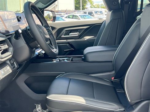 New 2026 Chevrolet Silverado EV LT image 17