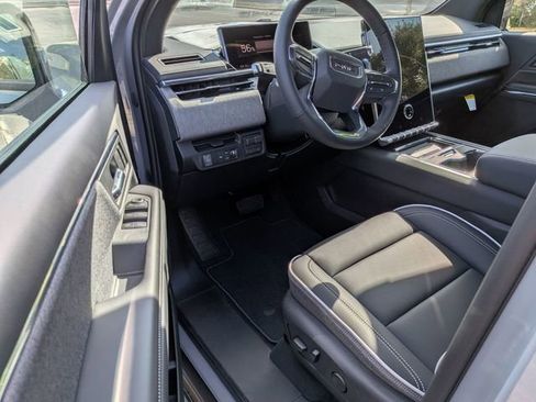 New 2026 GMC Sierra EV Elevation image 12