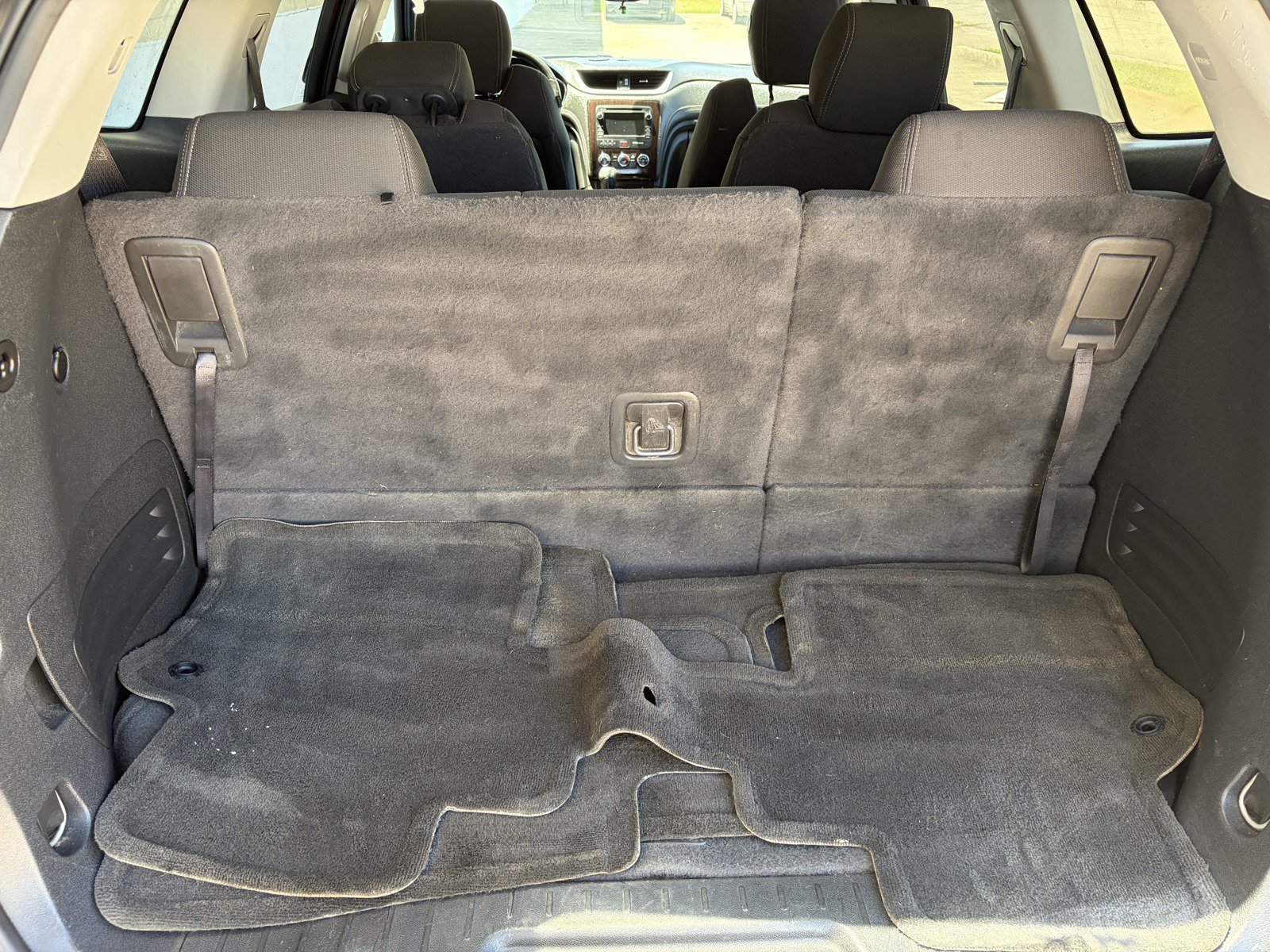 Used 2015 Chevrolet Traverse LT w/ Style and Technology Package FWD image 16