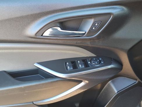 Certified 2024 Chevrolet Trax ACTIV w/ Sunroof Package image 8