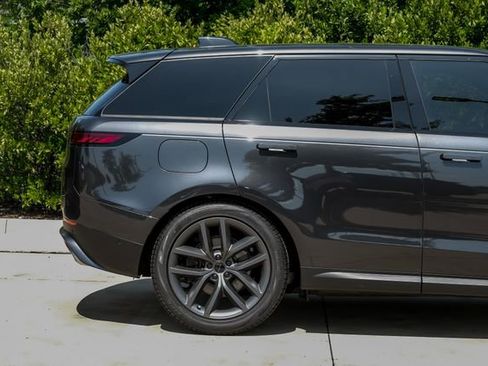 New 2026 Land Rover Range Rover Sport SE AWD/4WD image 8