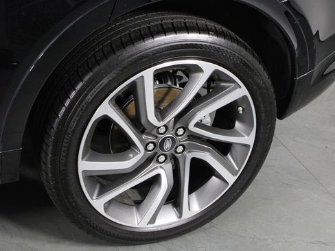 Used 2020 Land Rover Discovery Sport SE R-Dynamic image 10