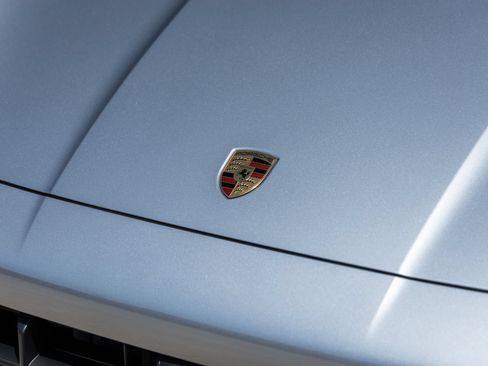 Certified 2026 Porsche Cayenne E-Hybrid Coupe AWD/4WD image 20