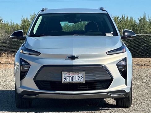 Used 2023 Chevrolet Bolt EUV LT w/ Driver Confidence Package image 9