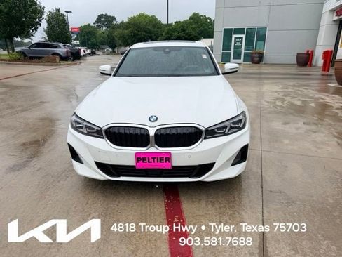 Used 2025 BMW 330i Sedan RWD image 2