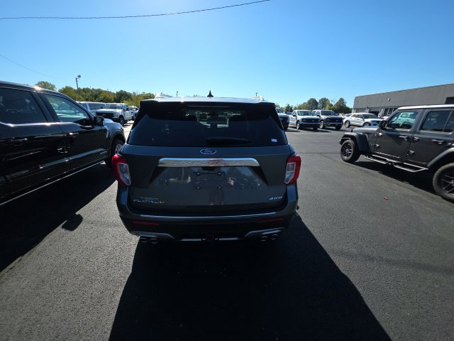 Used 2023 Ford Explorer Platinum w/ Technology Package AWD/4WD image 8