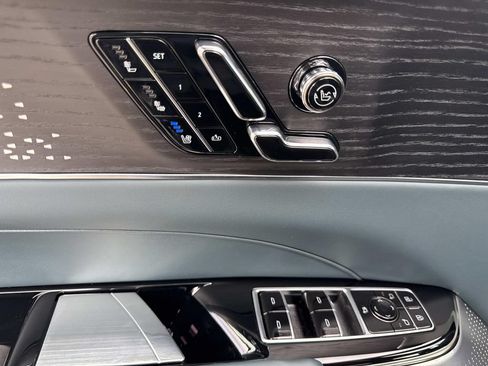 New 2026 Cadillac Lyriq Signature Luxury w/ Nappa Leather Package RWD image 19