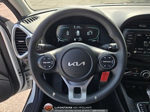 Certified 2023 Kia Soul LX w/ Option Group 015 FWD image 17