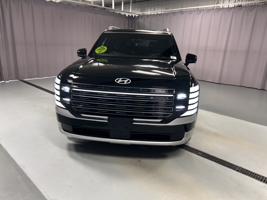 Used 2026 Hyundai Palisade Calligraphy AWD/4WD image 2