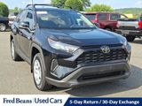 Used 2021 Toyota RAV4 LE image 2