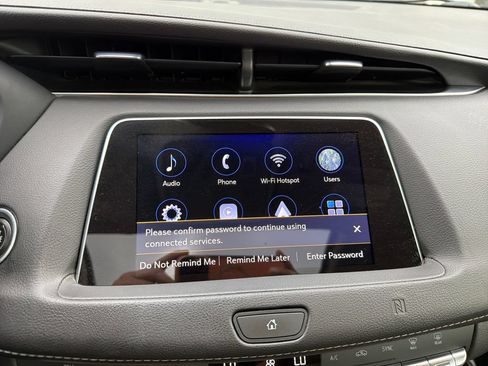Used 2021 Cadillac XT4 Premium Luxury AWD/4WD image 19