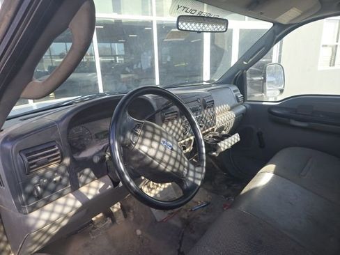 Used 2006 Ford F450 XL image 14