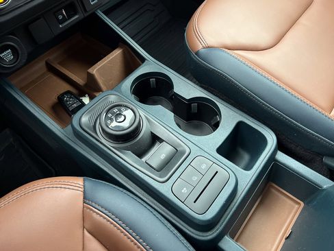 Used 2024 Ford Maverick Lariat image 25