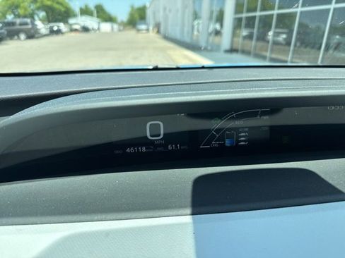 Used 2022 Toyota Prius L Eco FWD image 8