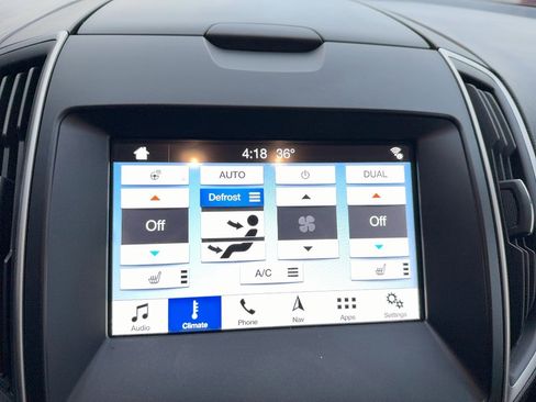 Used 2018 Ford Edge SEL w/ Equipment Group 201A image 22