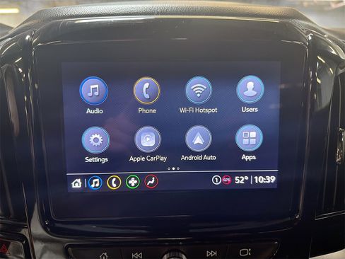 Used 2024 Chevrolet Traverse LT image 14