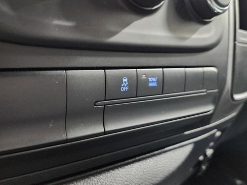 Used 2017 RAM 1500 Express w/ Express Value Package image 27