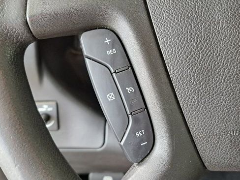 Used 2017 Chevrolet Express 2500 RWD image 11