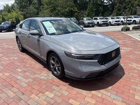 Certified 2024 Honda Accord EX-L image 38