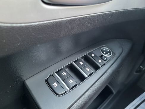 Used 2023 Kia Forte LXS image 24