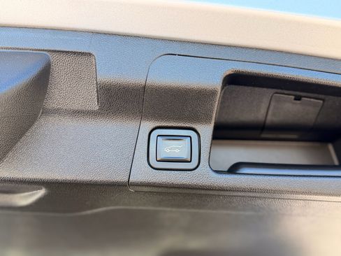 Used 2019 GMC Acadia SLE w/ Driver Alert Package I image 32