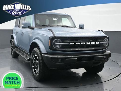 New 2025 Ford Bronco Outer Banks image 1