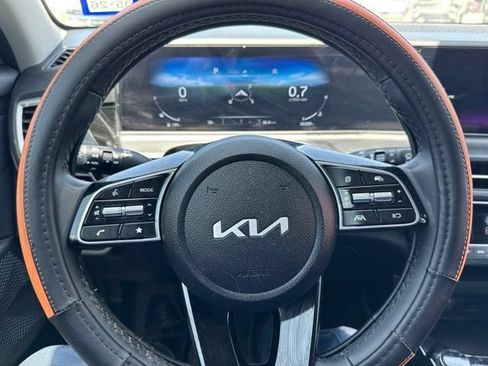 Used 2024 Kia Seltos S FWD image 12