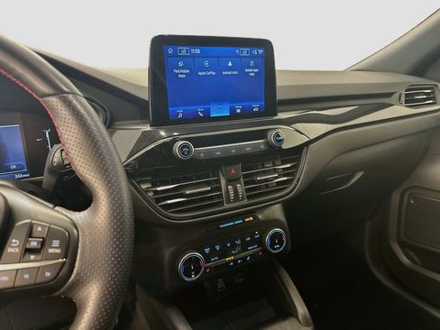 Used 2025 Ford Escape ST-Line Select AWD/4WD image 25