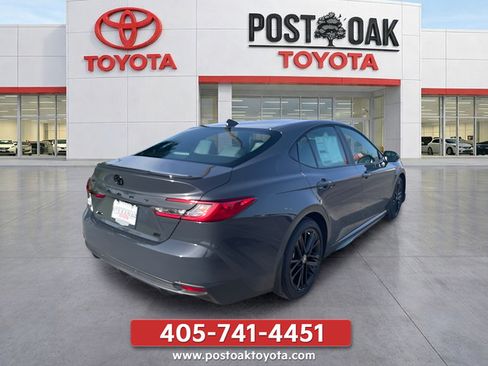 New 2026 Toyota Camry SE w/ Convenience Package FWD image 8